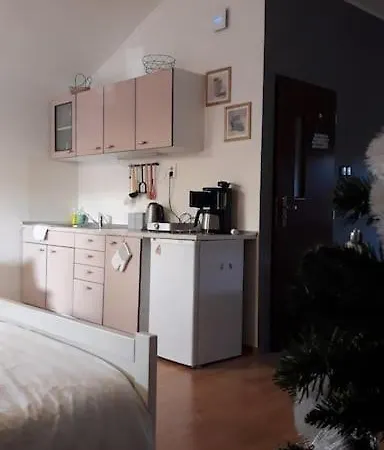 Lastovicka Stara Lesna