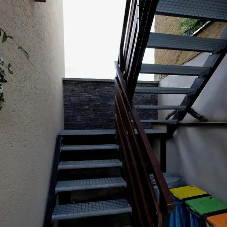 דירה Lastovicka , With Mountain View ,free Parking And Few Steps To The Shop