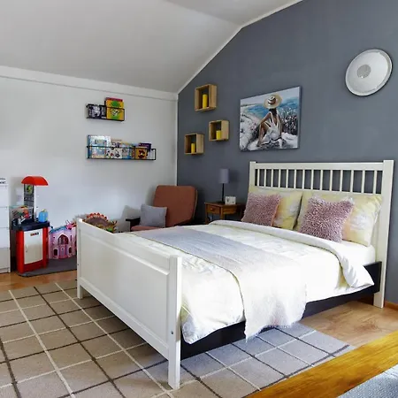 Lastovicka Apartment *
