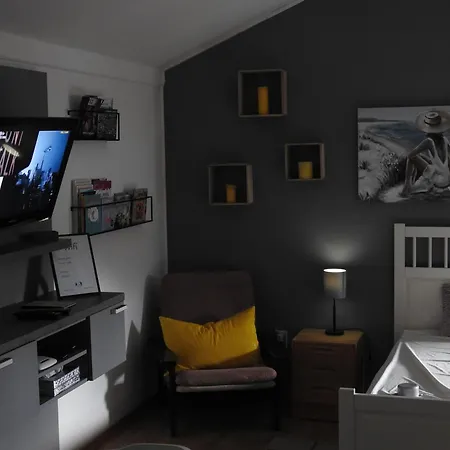 Lastovicka , With Mountain View ,free Parking And Few Steps To The Shop 아파트 Stará Lesná