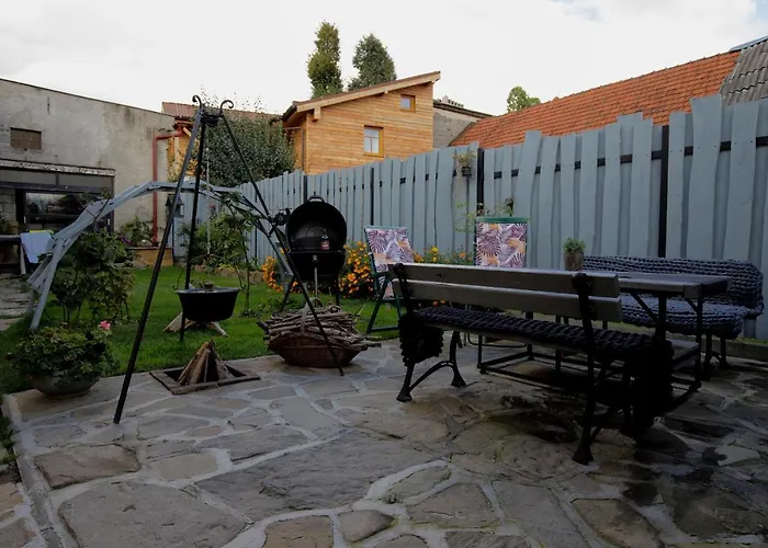 Lastovicka , With Mountain View ,free Parking And Few Steps To The Shop Stará Lesná