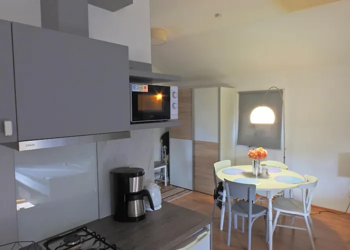 Lastovicka , With Mountain View ,free Parking And Few Steps To The Shop Stará Lesná